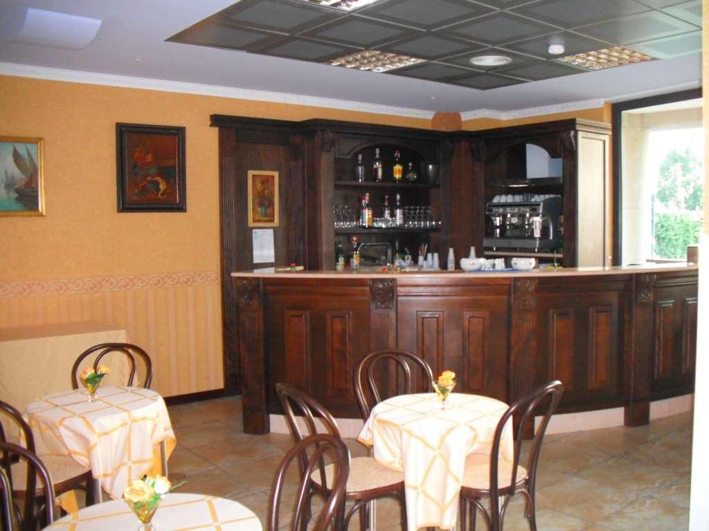 B&B Hotel Pomezia Cortese Restoran foto